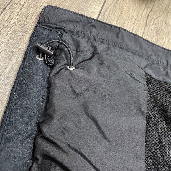 Women's The North Face Lightweight Hooded Jacket - Picture 4 of 8